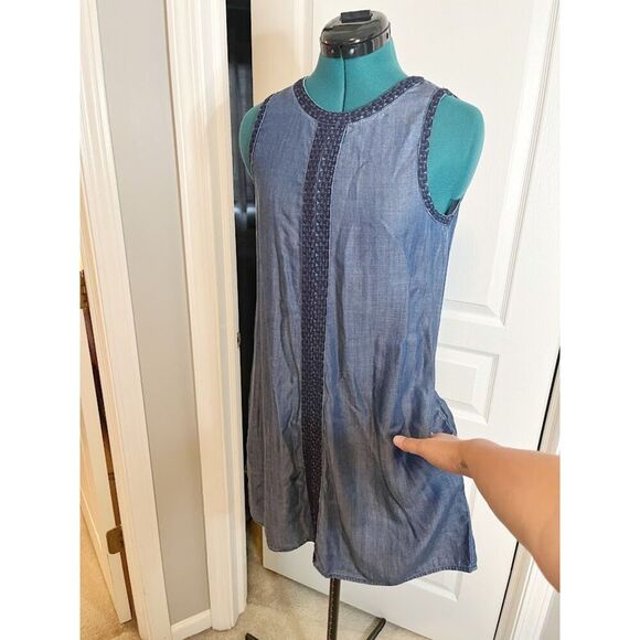 Max Jeans Sleeveless Chambray Tencil Denim Lightweight Shift Dress with Trim - Picture 6 of 13
